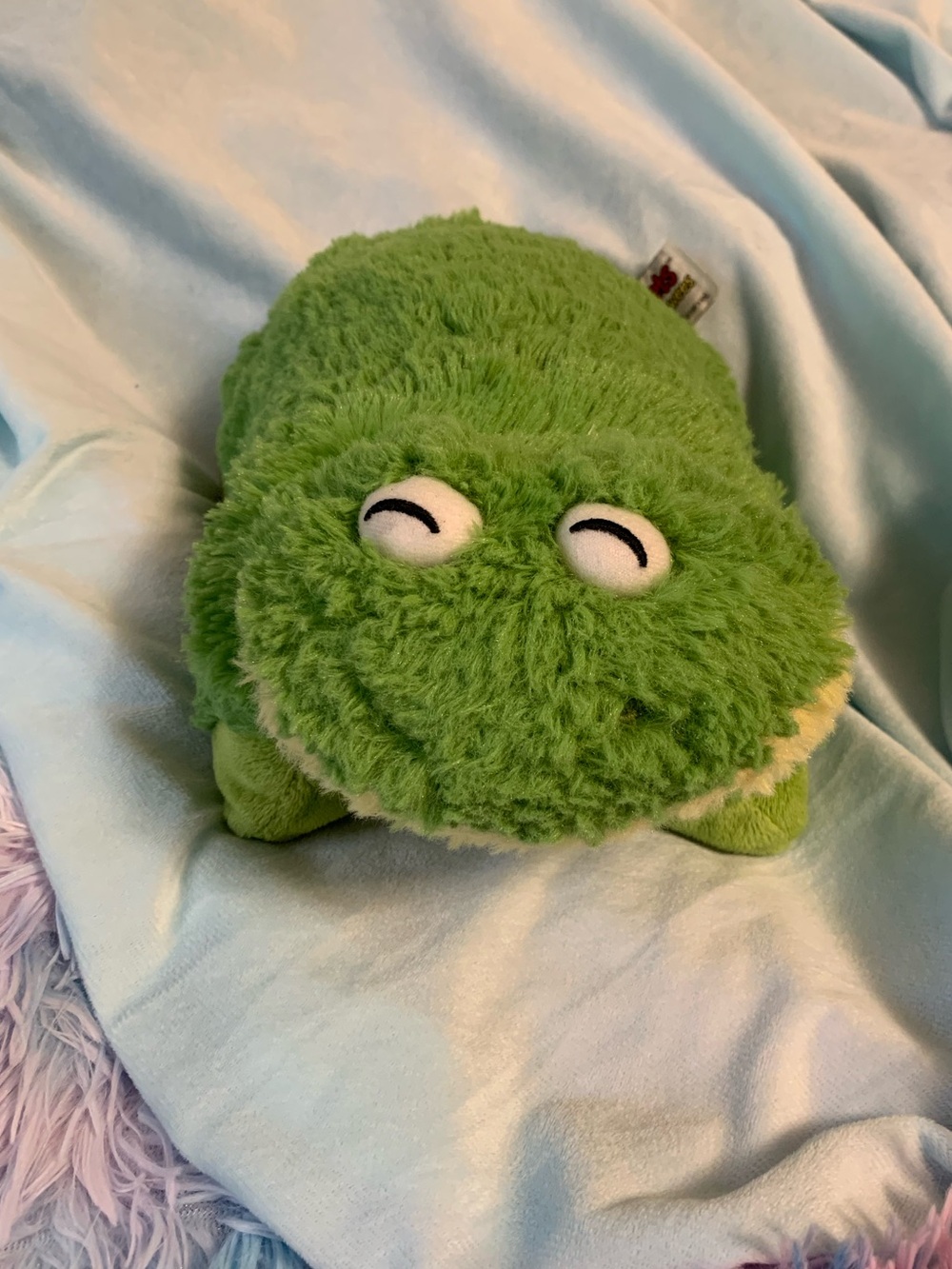 Cuddly Pillow Pets Peewees Frog, 2 in 1 stuffed animal and pillow